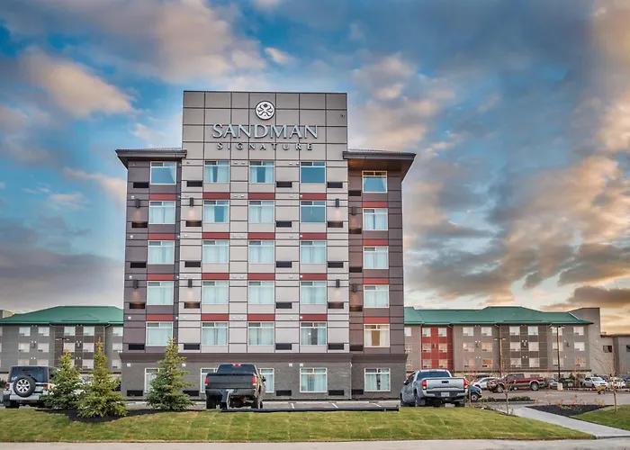 Sandman Signature Calgary Airport Hotel